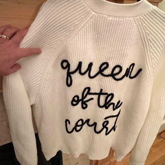 QUEEN OF SPARKLES White Cardigan with Basketball Hoop Design - Picture 2 of 6